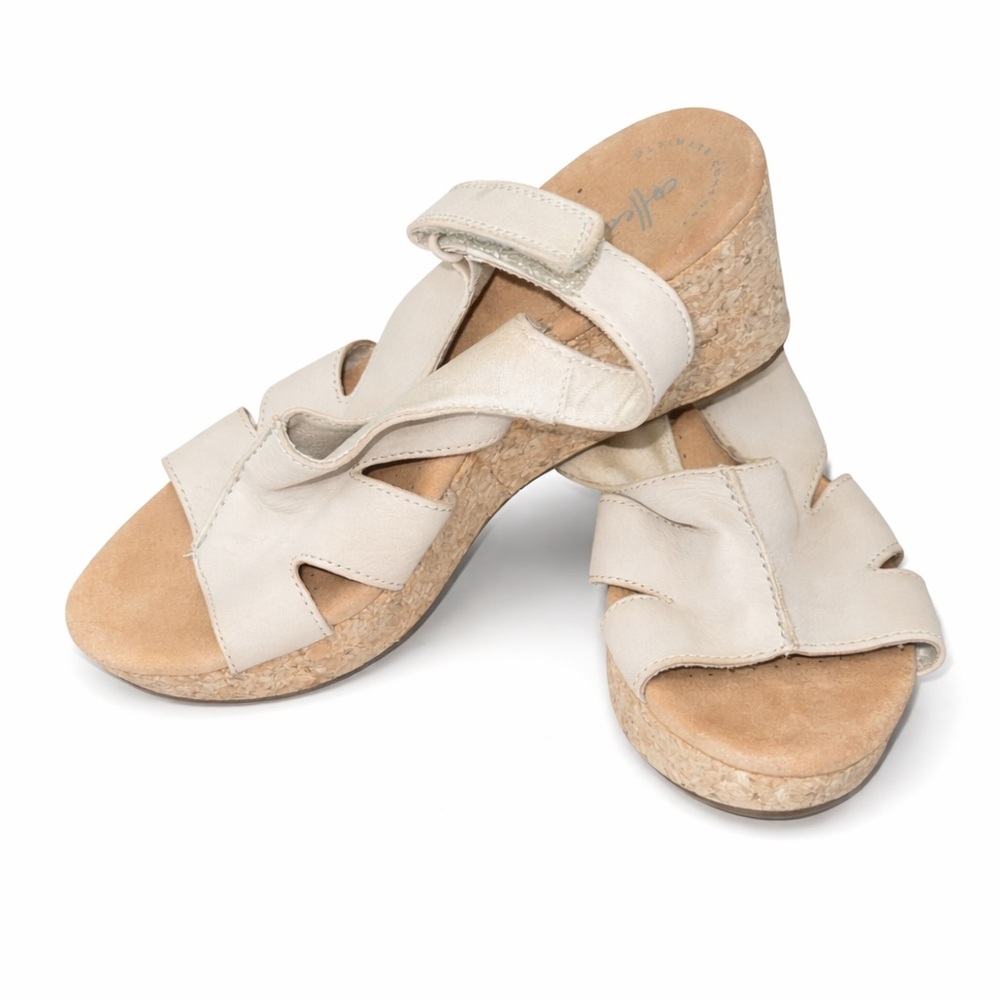 Clarks Collection Annadel Bari Beige Nubuck Leather Cork Wedge Sandal Womens 9.5